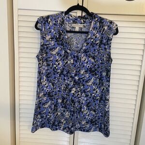 Dana Buchman Blue and White Sleeveless Blouse
